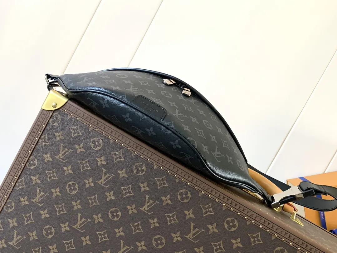 Crossbody Bag Lightweight Leather