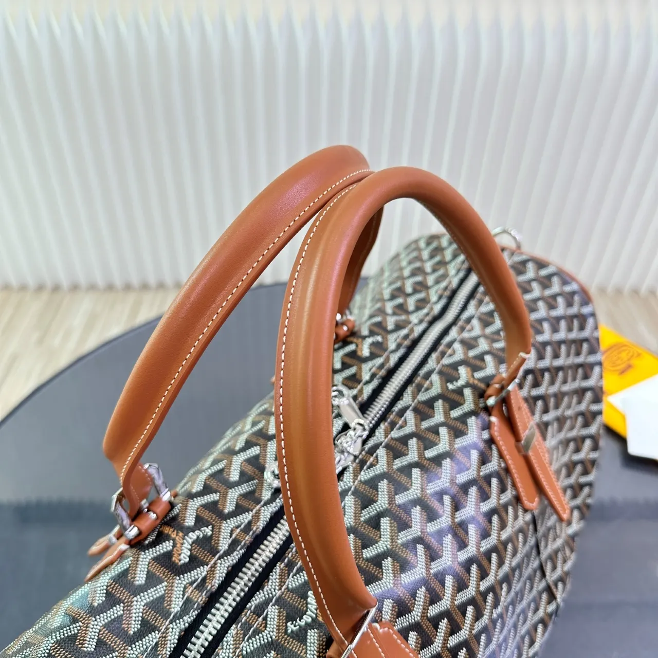 Goyard 黃色 BOSTON 旅行袋適合在机舱内使用 通过搭 一 大容量旅行款(數字9) Goyard 黃色 BOSTON 旅行袋適合在机舱内使用 通过搭 一 大容量旅行款(數字9)