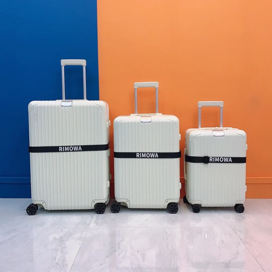黑色 白色 RIMOWA 日默瓦Essential 行李箱 旅行拉杆款 輕便出行款