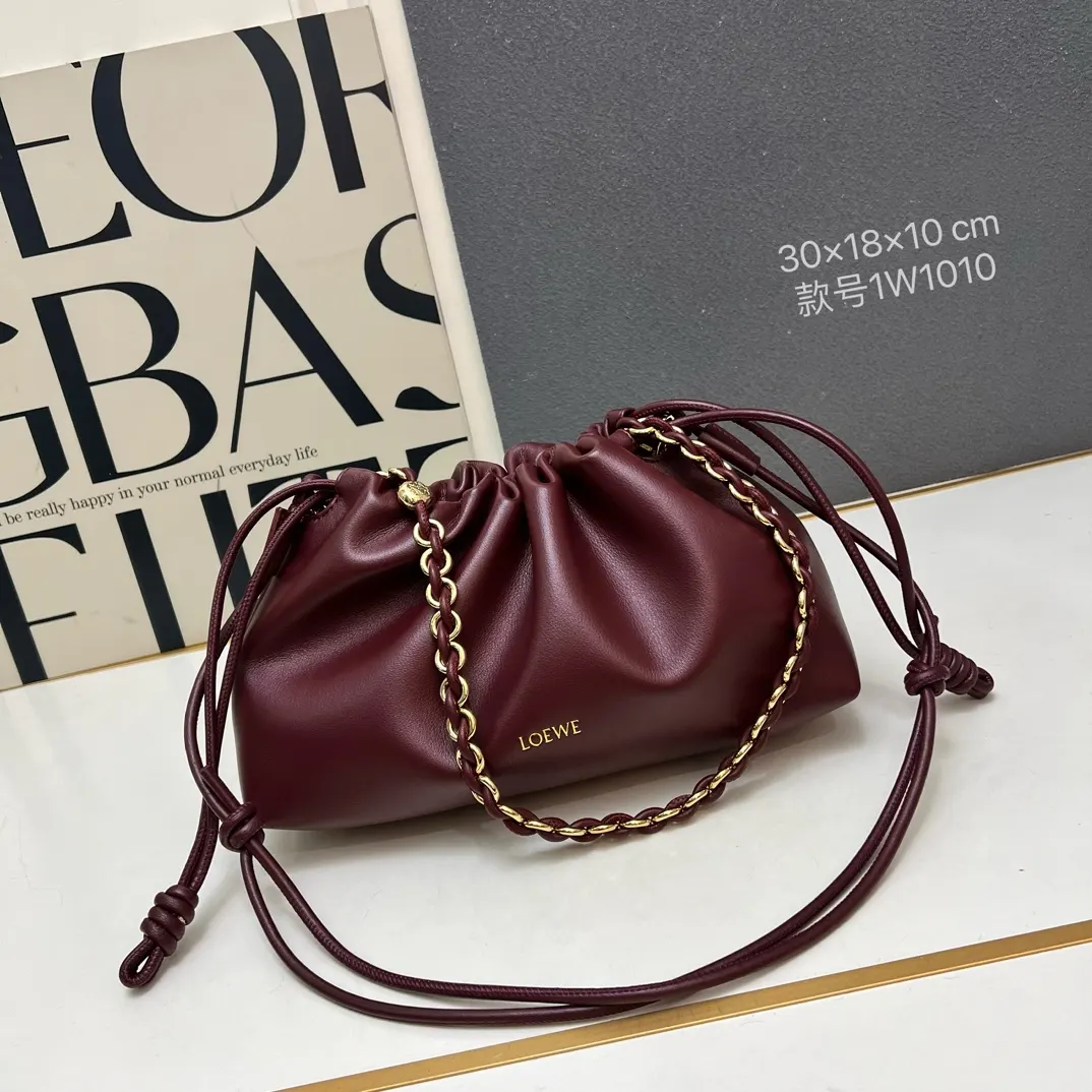 羊皮 Flamenco Purse 云朵包 链条包 精致链条款