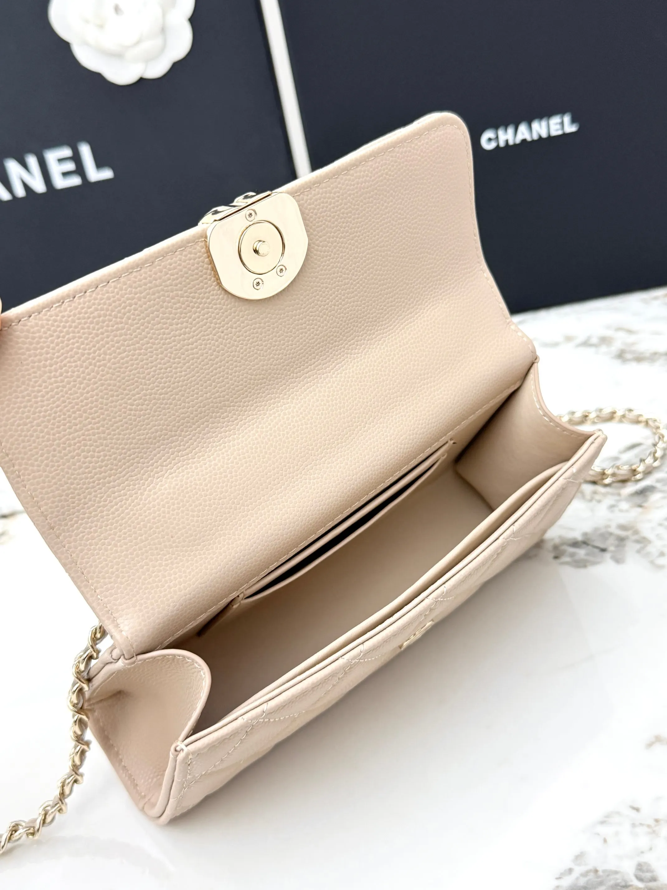 Chanel 米色牛皮Kelly手提包 金链斜挎