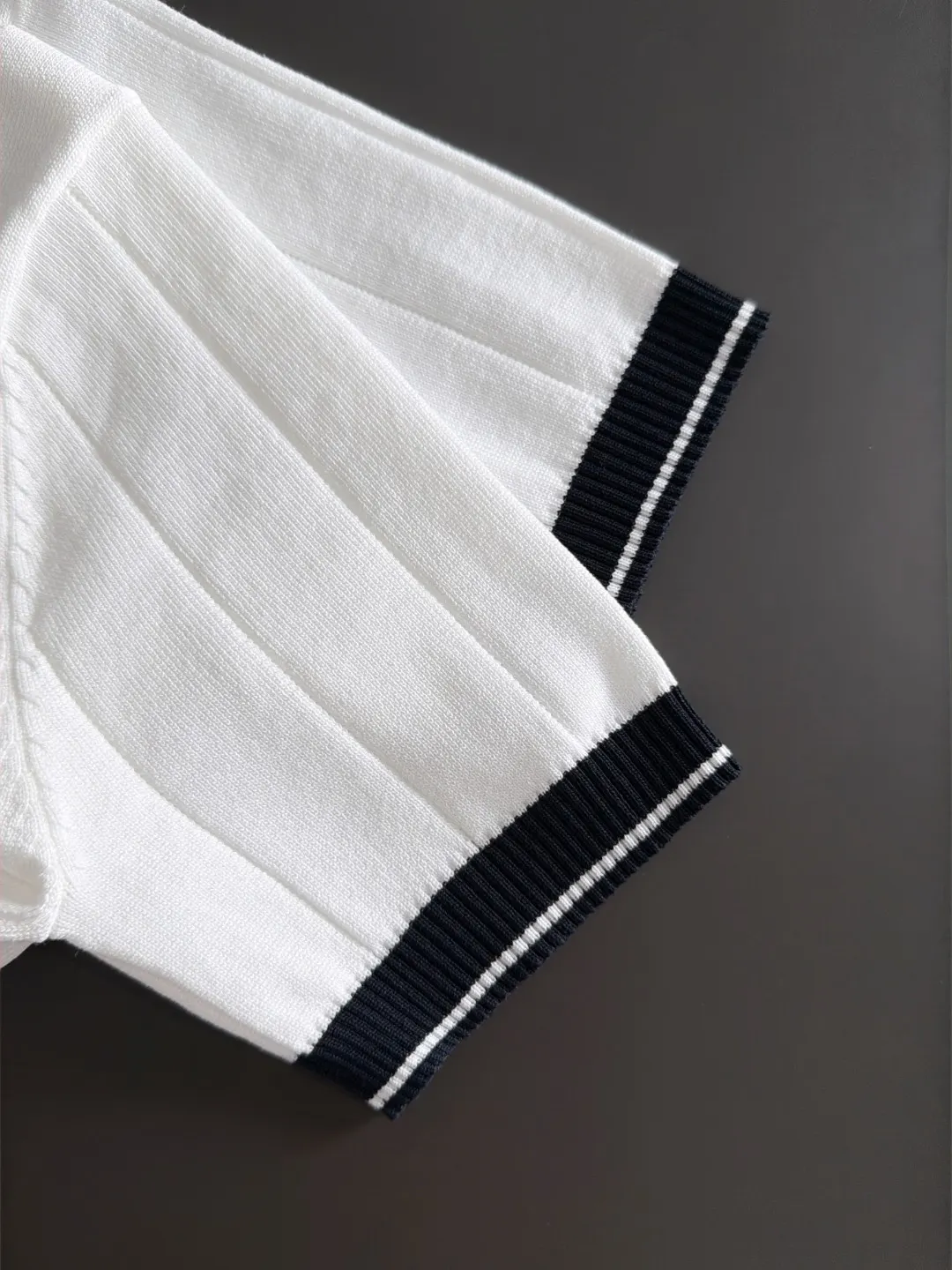 Burberry Embroidery Cotton Knitwear Textured Knit Image 5 Burberry Embroidery Cotton Knitwear Textured Knit Image 5