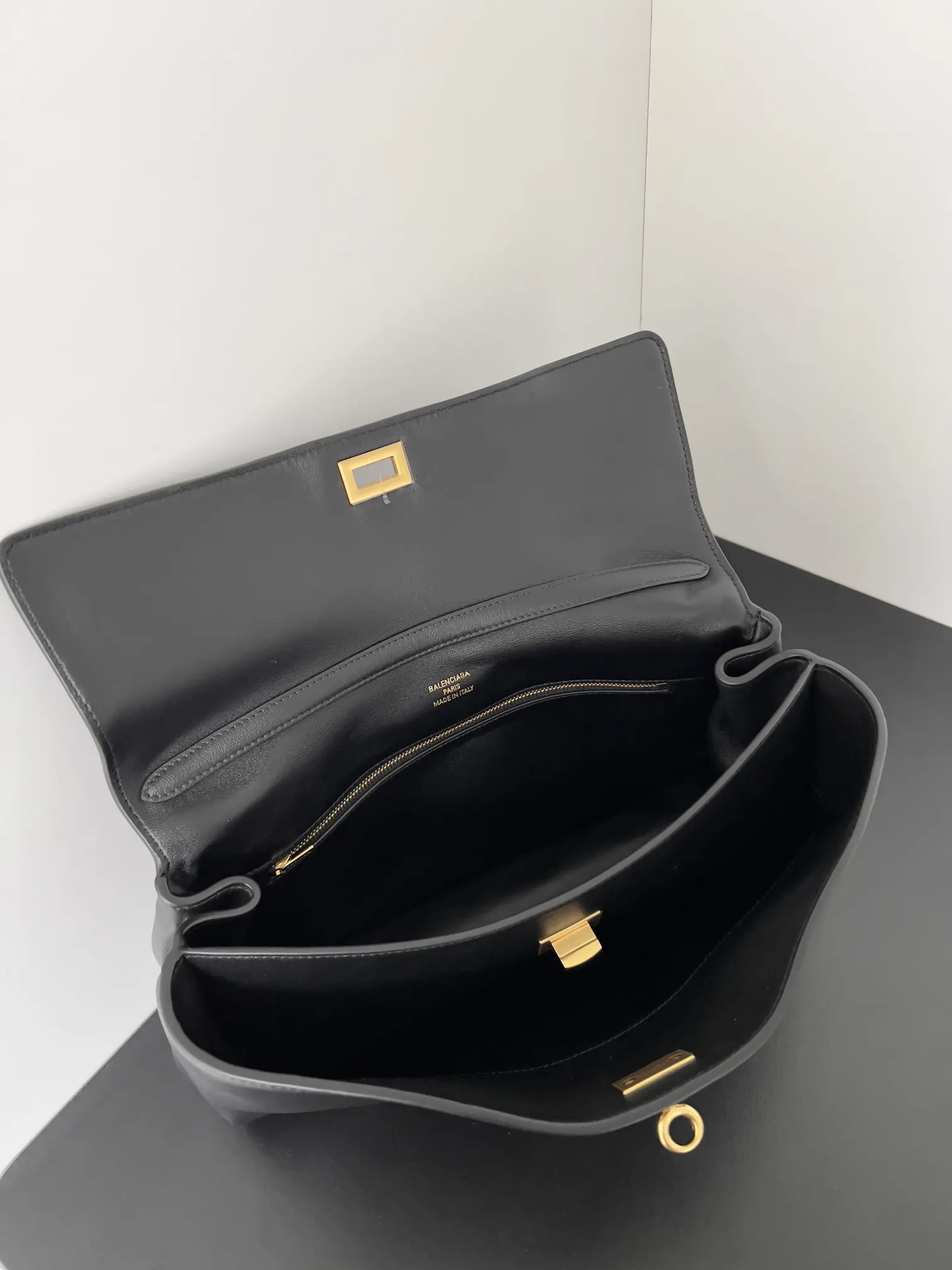 Balenciaga Rodeo 双肩包