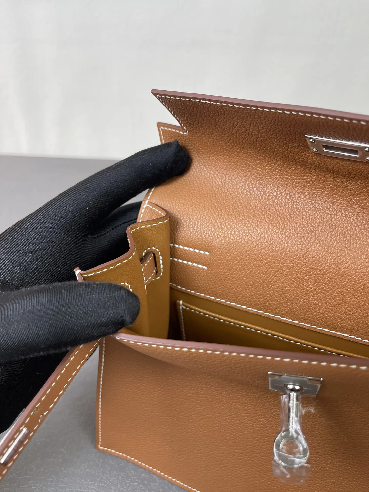 Brown Top Handle Bag Commuter Image 9 Brown Top Handle Bag Commuter Image 9