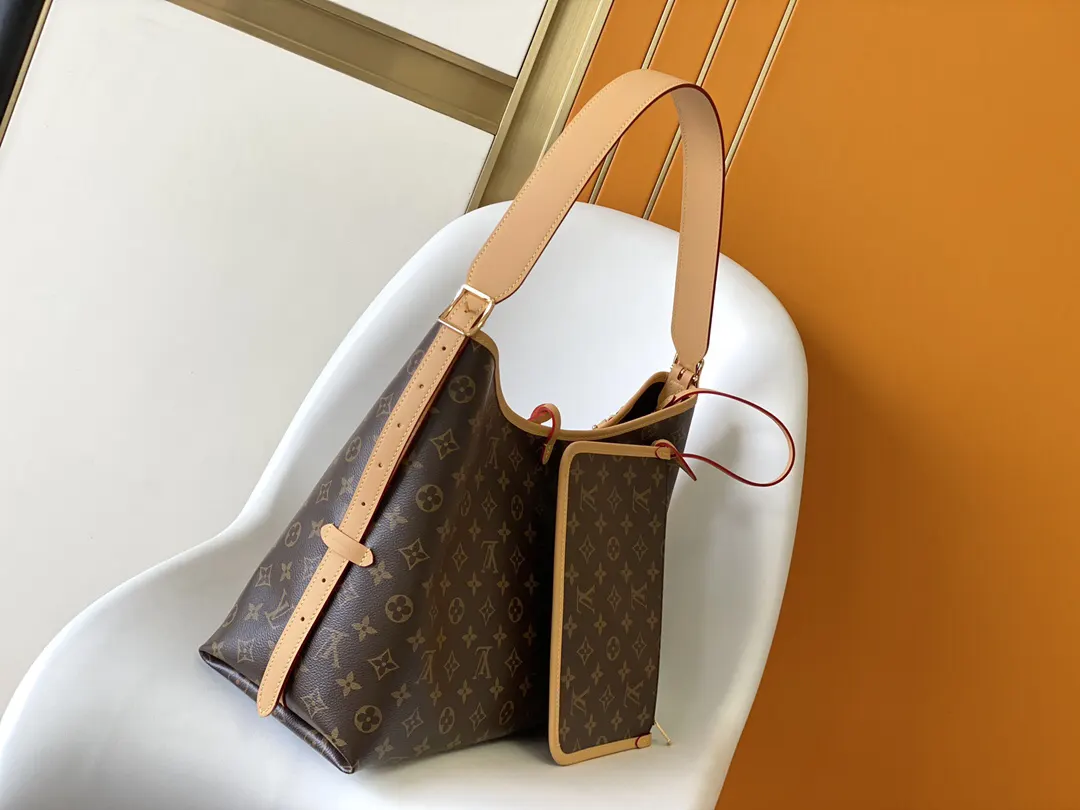 LV CarryAll 帆布 手拿包 精致手拿款