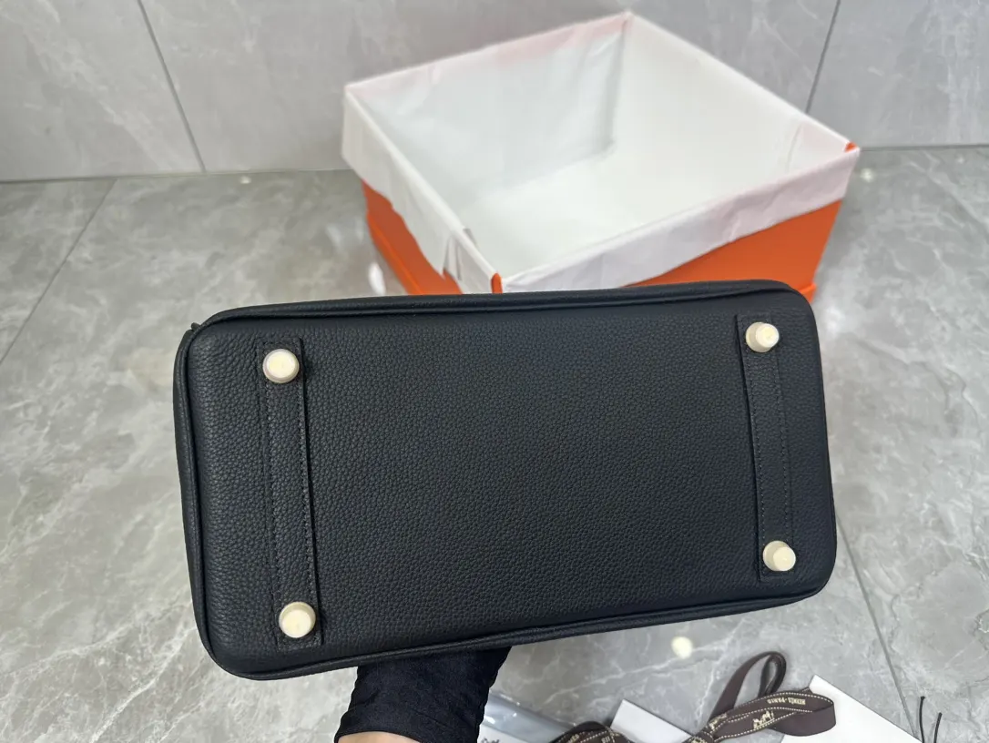 Hermès 供你选择 荔枝纹牛皮 手提包