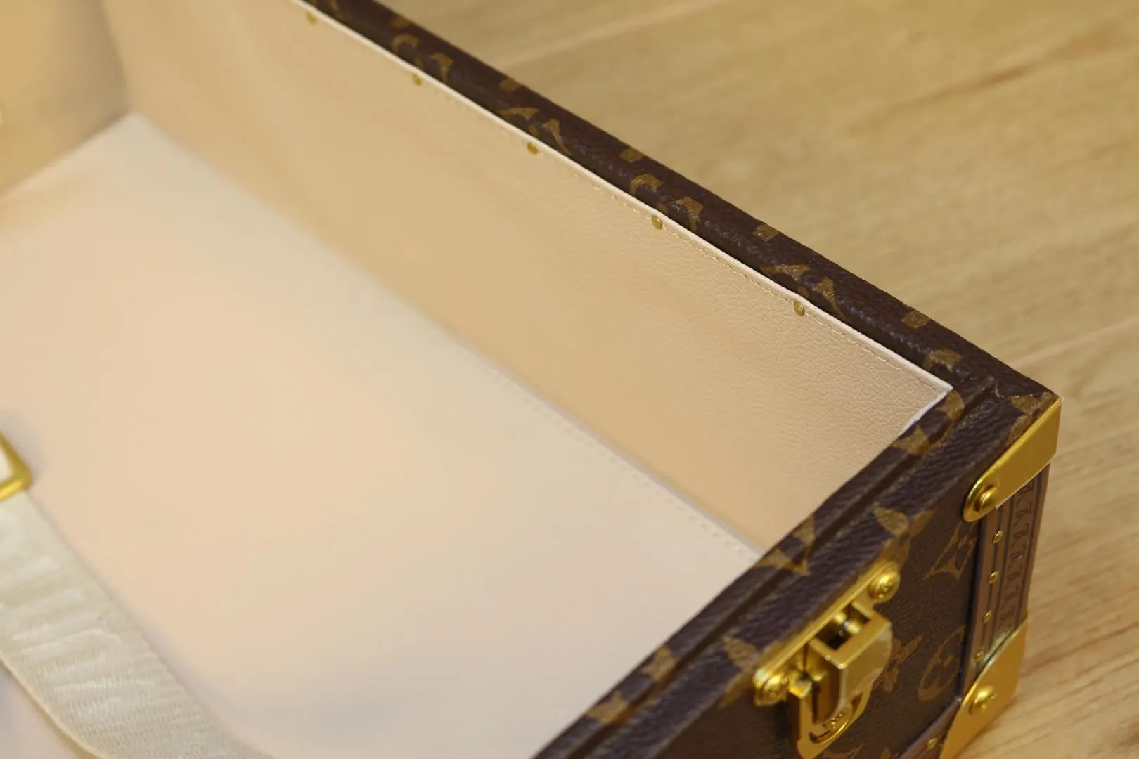 Louis Vuitton Gold Suitcase Travel Lightweight Canvas