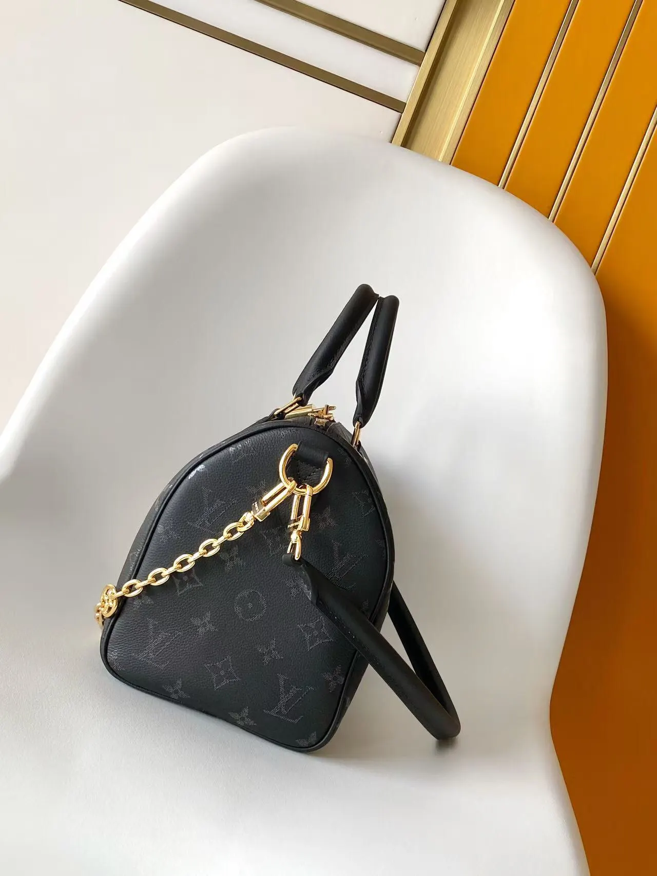 LV Speedy 黑色 白色 牛皮 收納包 旅行收納款