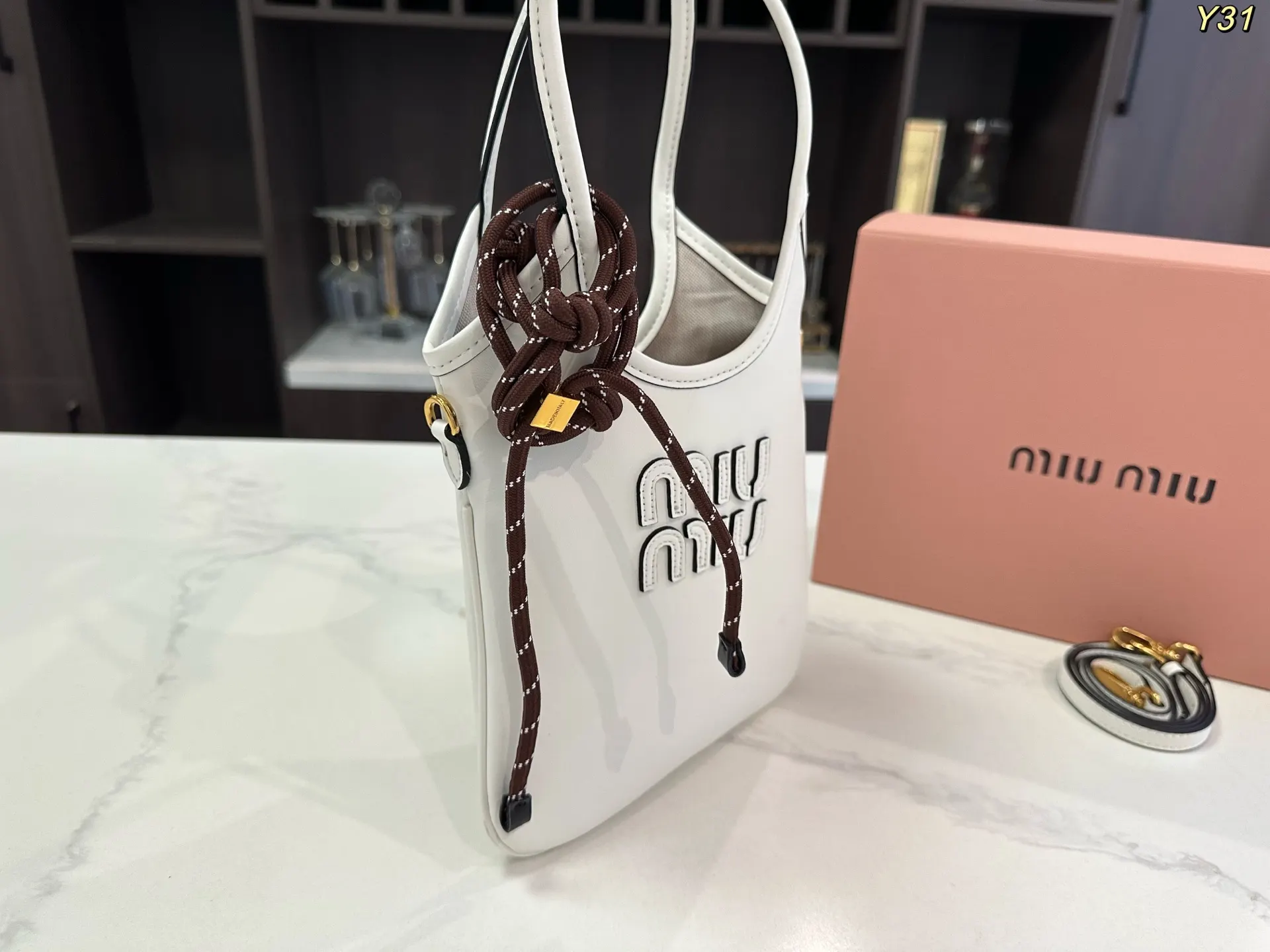 Miu 缪缪 miumiu 托特包 大容量托特款