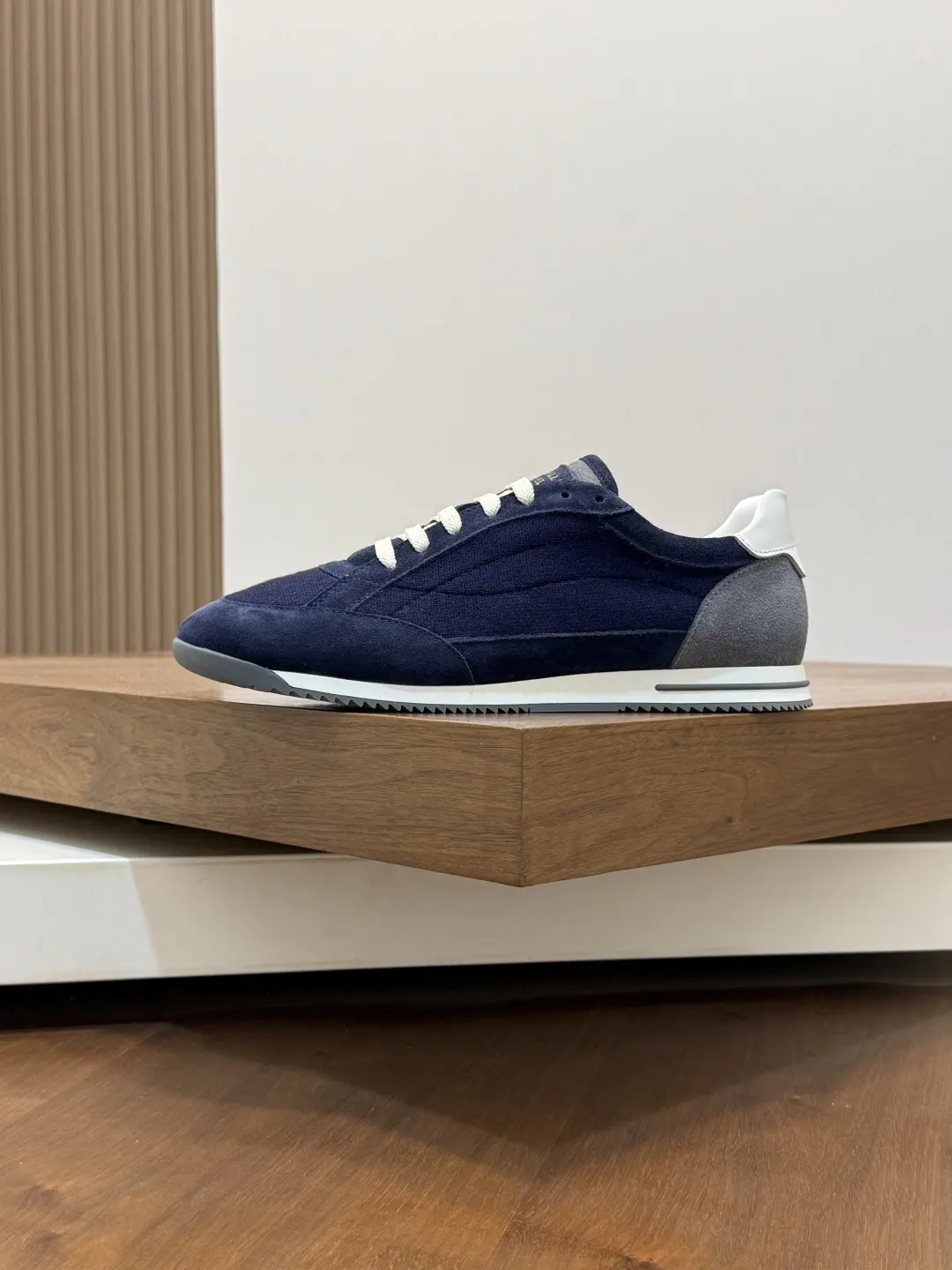 Brunello Cucinelli SS 白色 運動鞋 休閒百搭款(數字2) Brunello Cucinelli SS 白色 運動鞋 休閒百搭款(數字2)