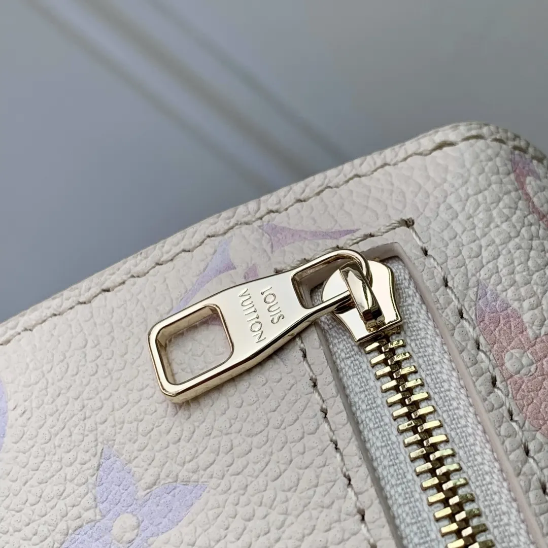 Louis Vuitton Pochette M25682 Monogram 手提包