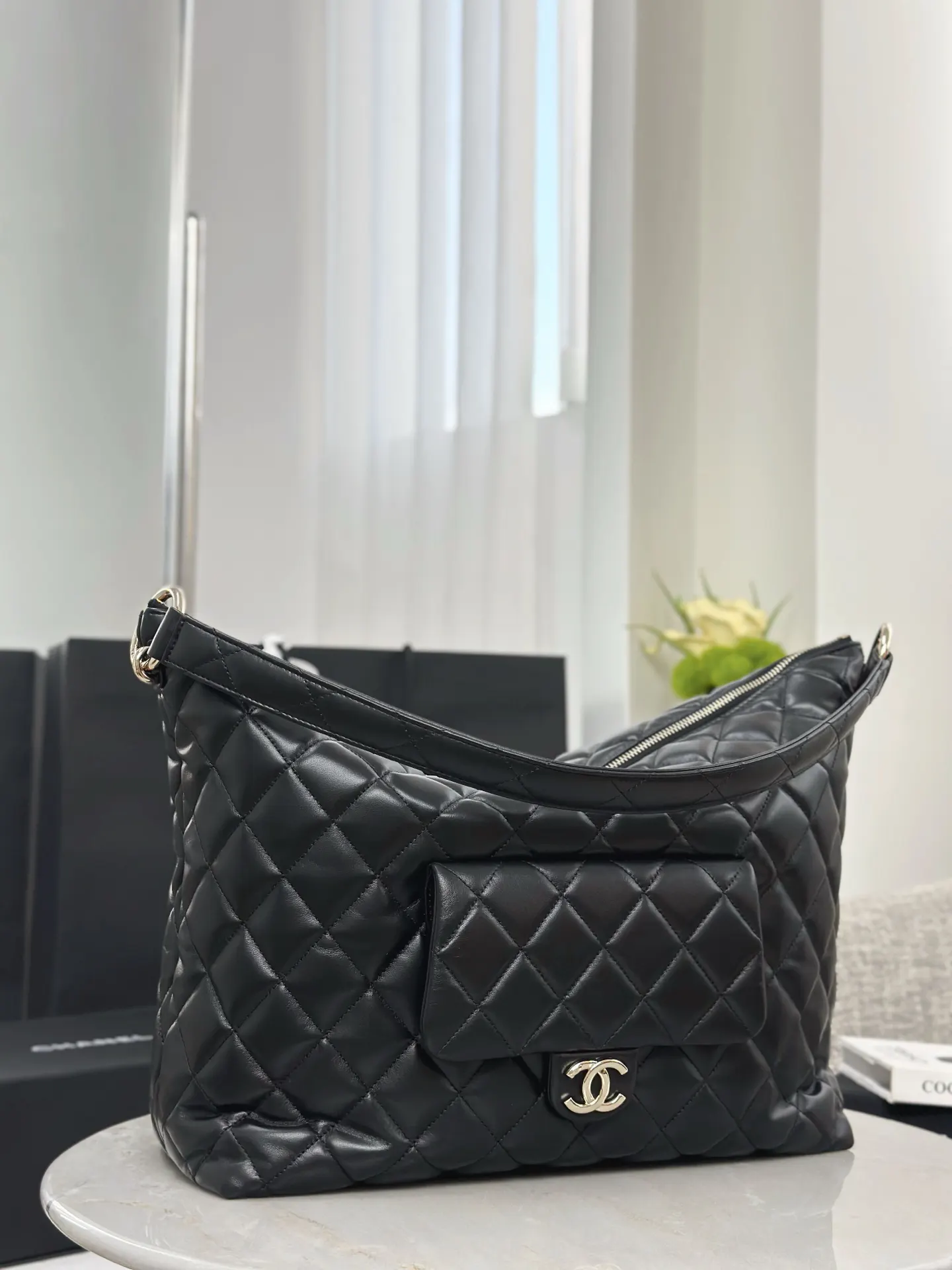 Chanel 黑灰拼色Hobo腋下包 简约单肩