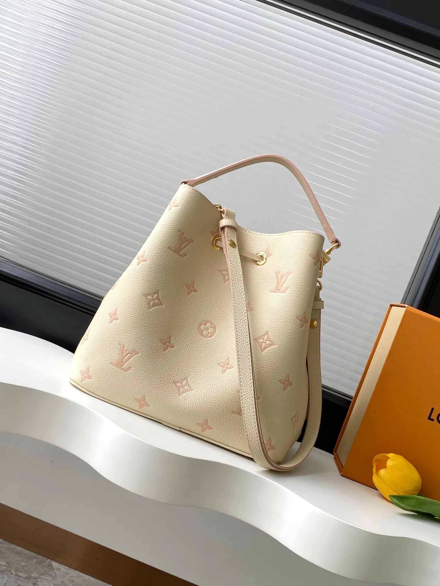 Chain Bag Leather