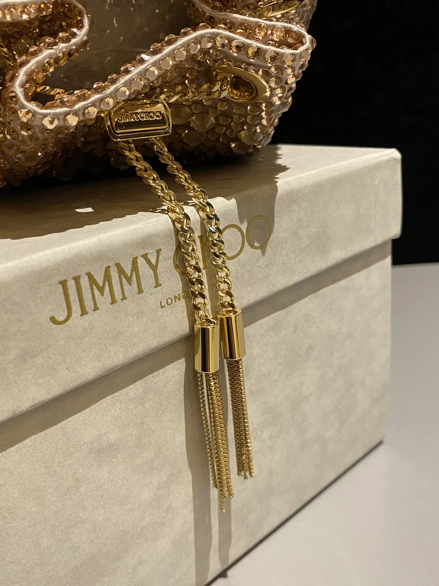 JIMMY CHOO BON BON系列标志款手提包 鏈條包 精致鏈條款(數字9) JIMMY CHOO BON BON系列标志款手提包 鏈條包 精致鏈條款(數字9)