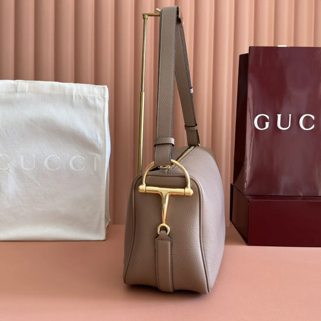 Gucci Brown Gold Hobo Shoulder Bag Vintage Leather