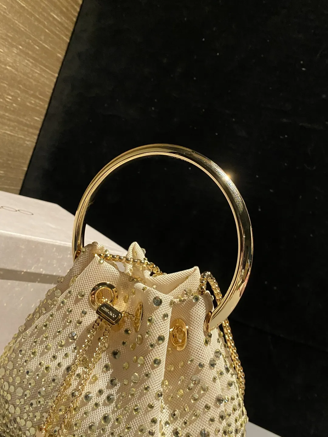 白色 Jimmy Choo 水桶包 休閒水桶款