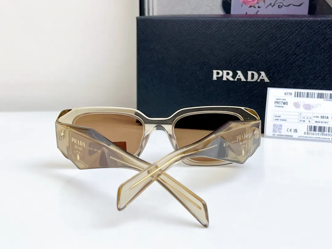 Prada SPR17W 太阳眼镜 時尚遮阳 太陽鏡
