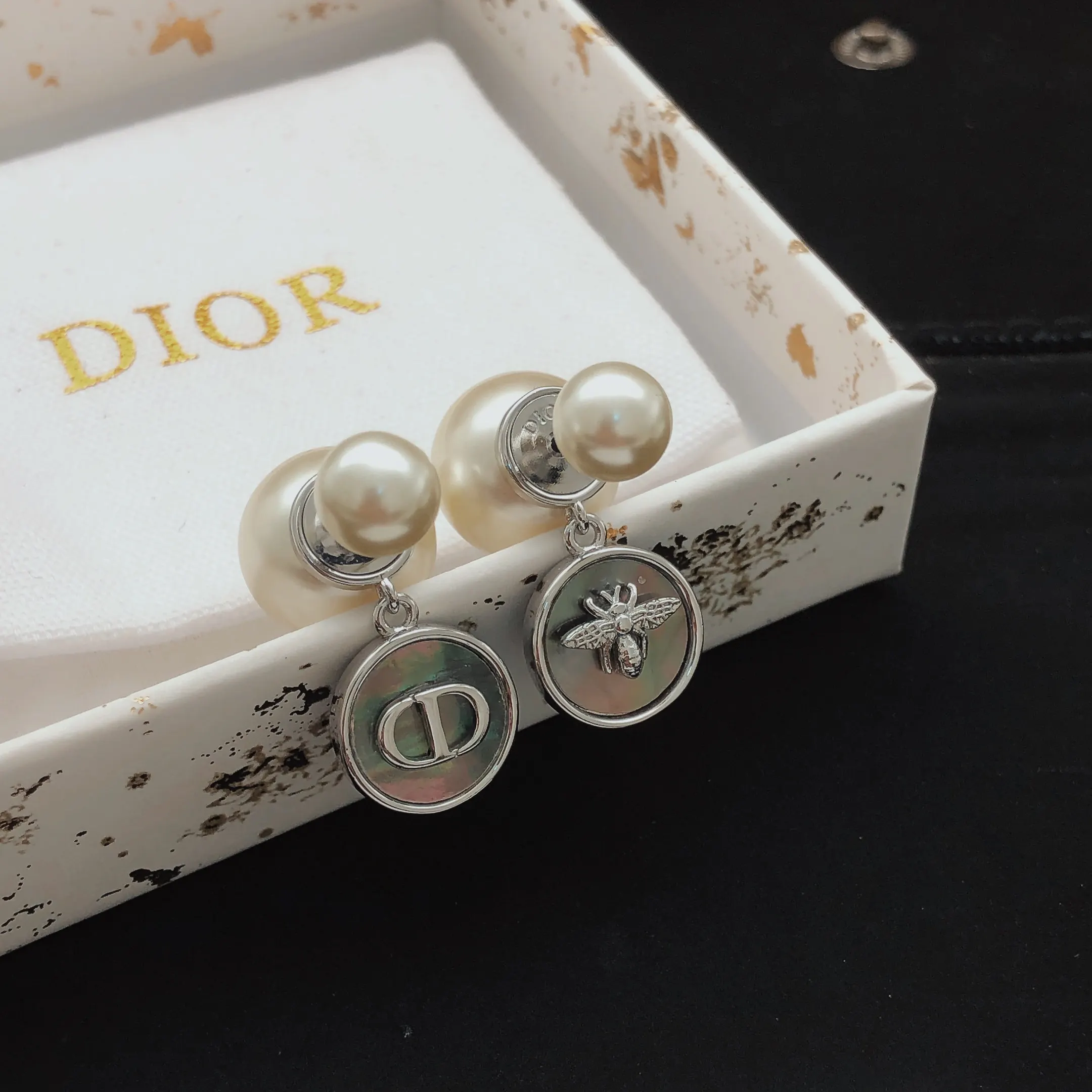 Dior 灰色 耳饰