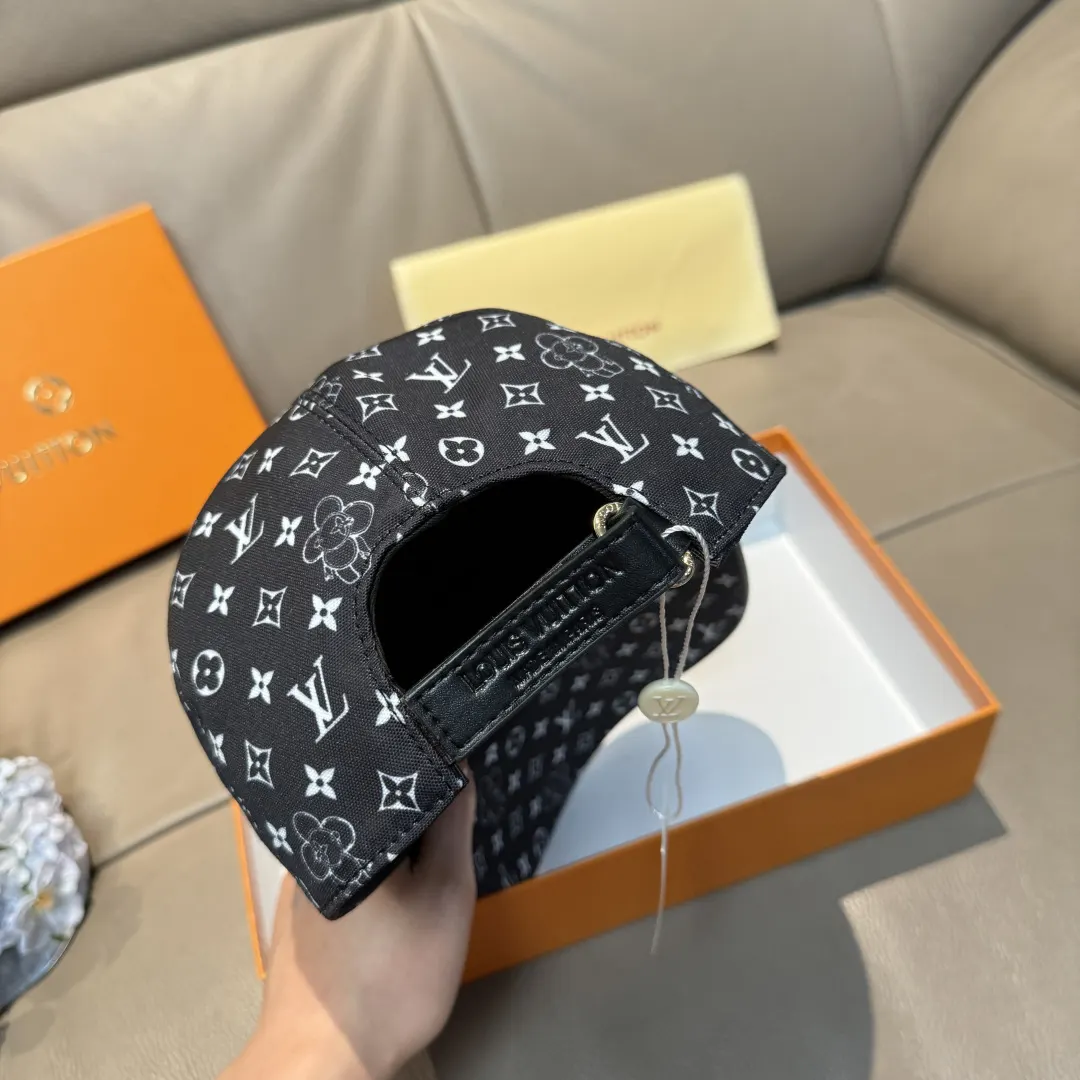Louis Vuitton Fashion Item Casual Leather