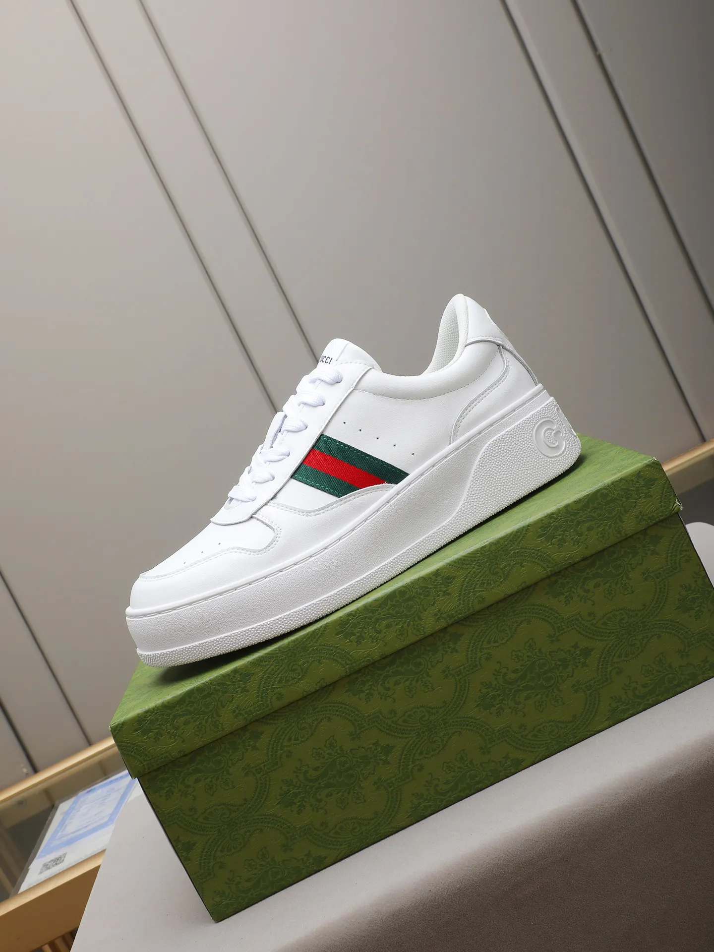 Gucci Logo Sneakers Models Image 6 Gucci Logo Sneakers Models Image 6