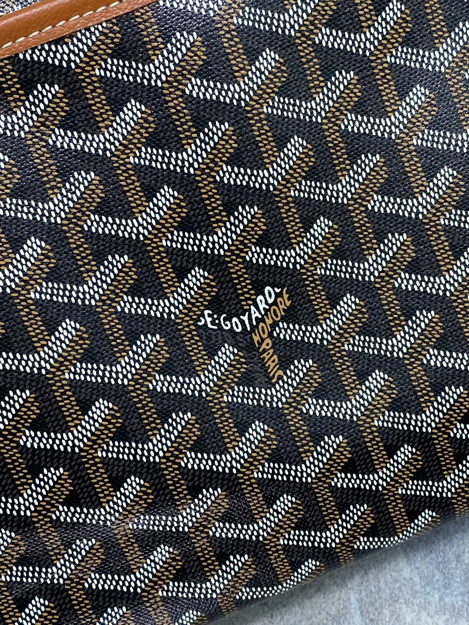 Goyard 黄色 牛皮 化妝包 精選款(數字6) Goyard 黄色 牛皮 化妝包 精選款(數字6)