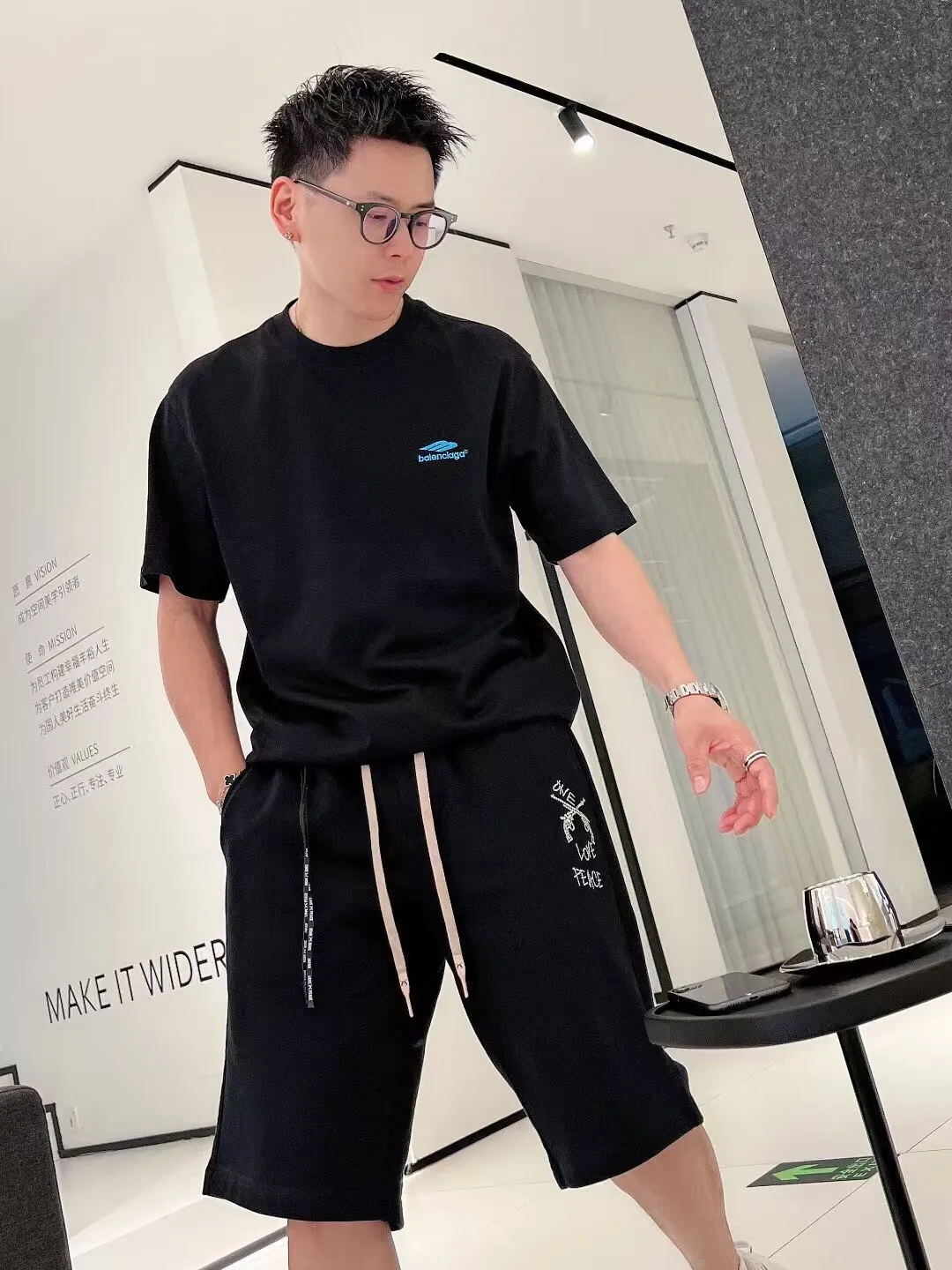 Balenciaga Black Logo Short Sleeve T-Shirt Street