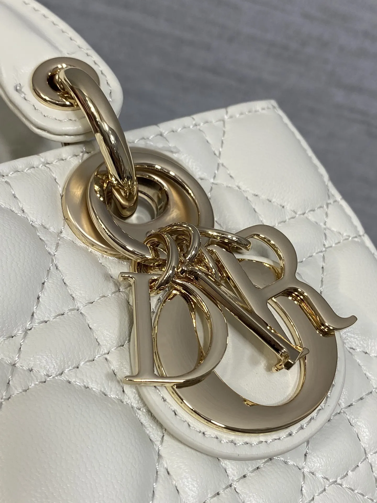 Dior 羊皮 进口 羊皮横款戴妃包 内里 羊筋D joy 手提包 通勤手提款