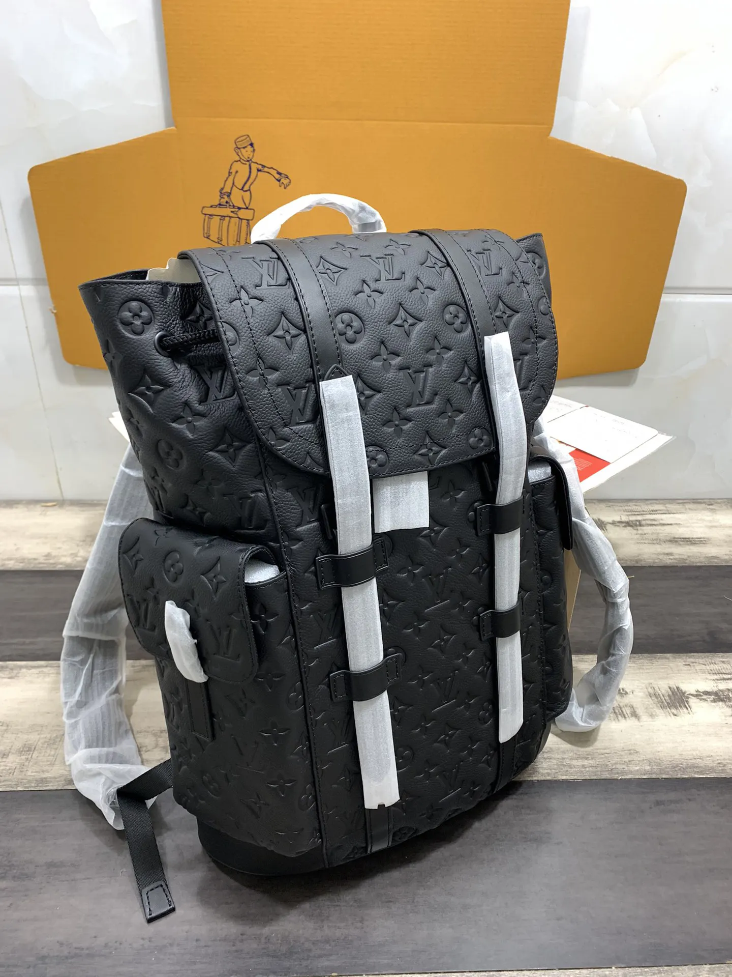 黑色 牛皮 黑色 双肩包 实用双肩款