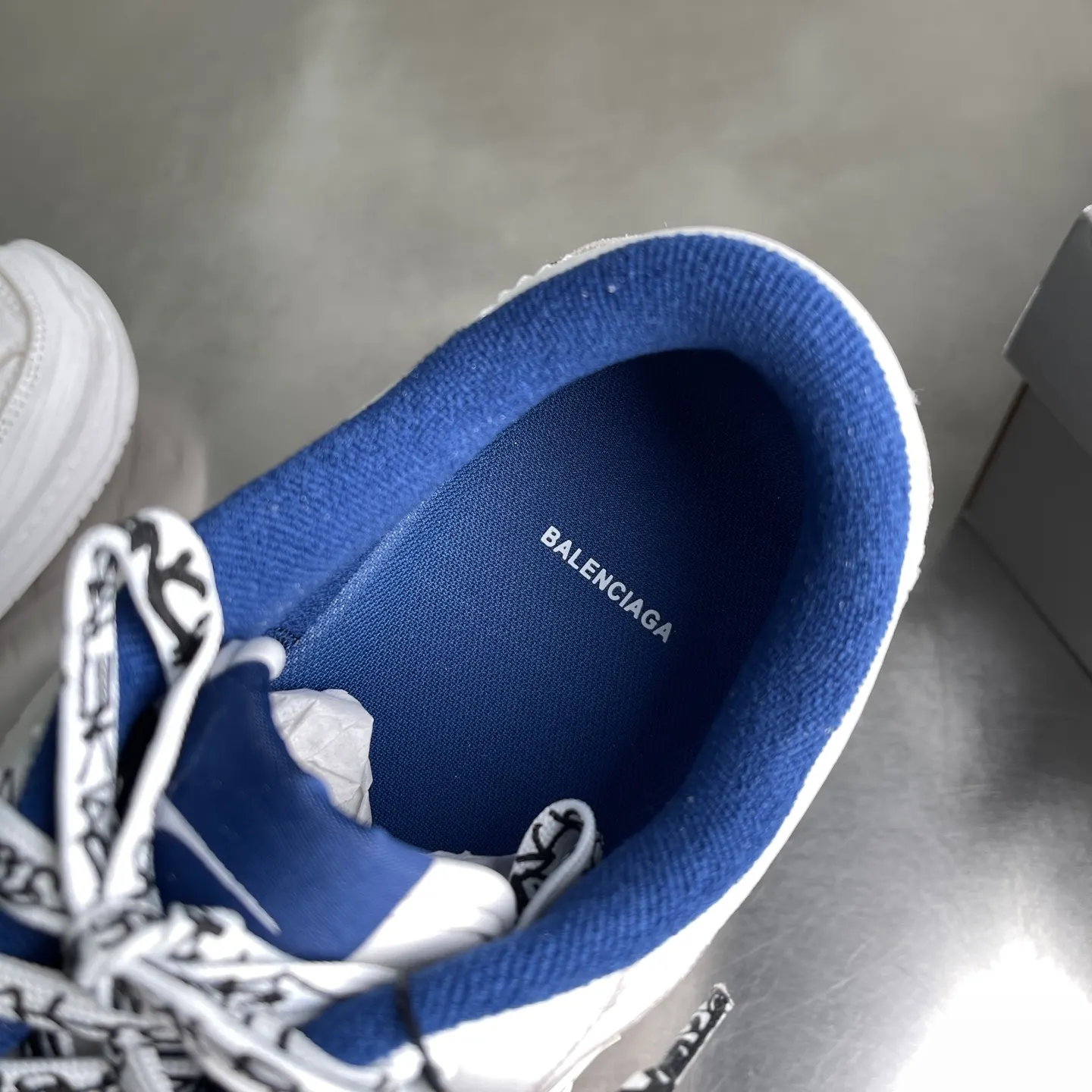 Balenciaga 拼色 牛皮 运动鞋