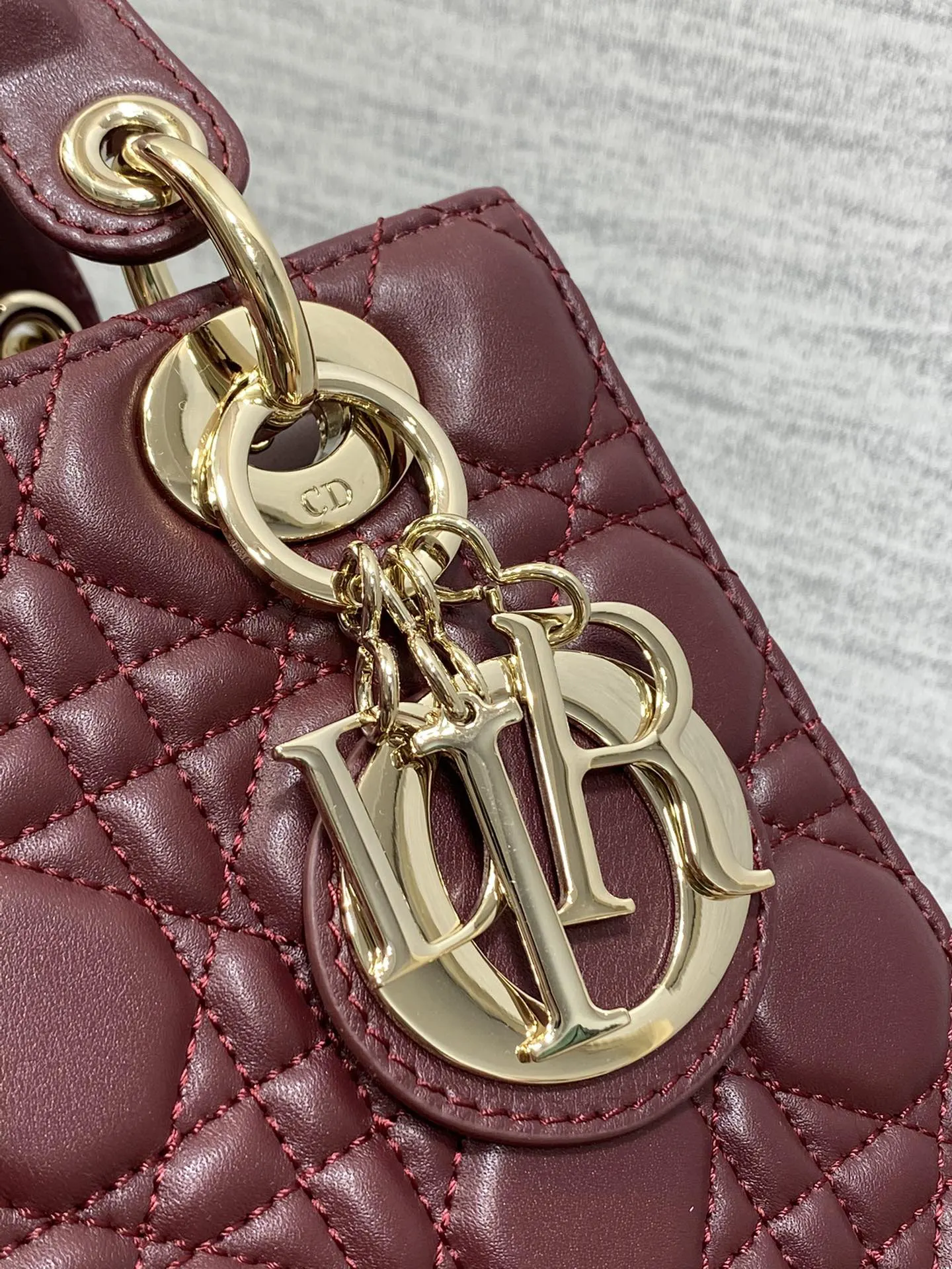 Dior Lady Dior 黑色手提包