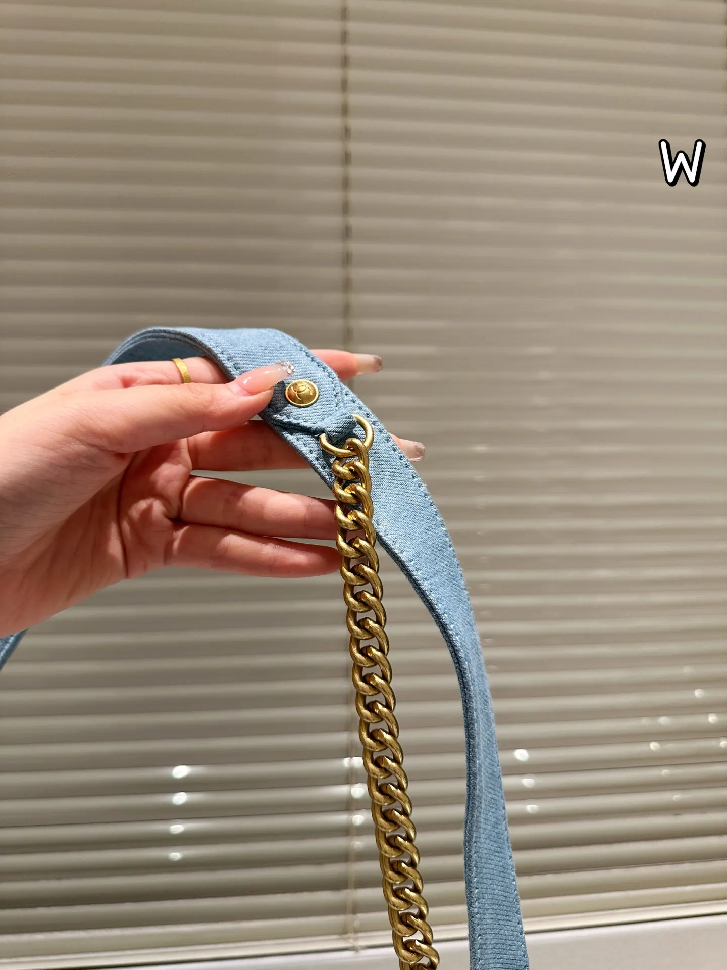 CHANEL 牛仔 单宁牛仔藍 无盒 单宁牛仔藍 无盒 斜背包 輕便斜挎款
