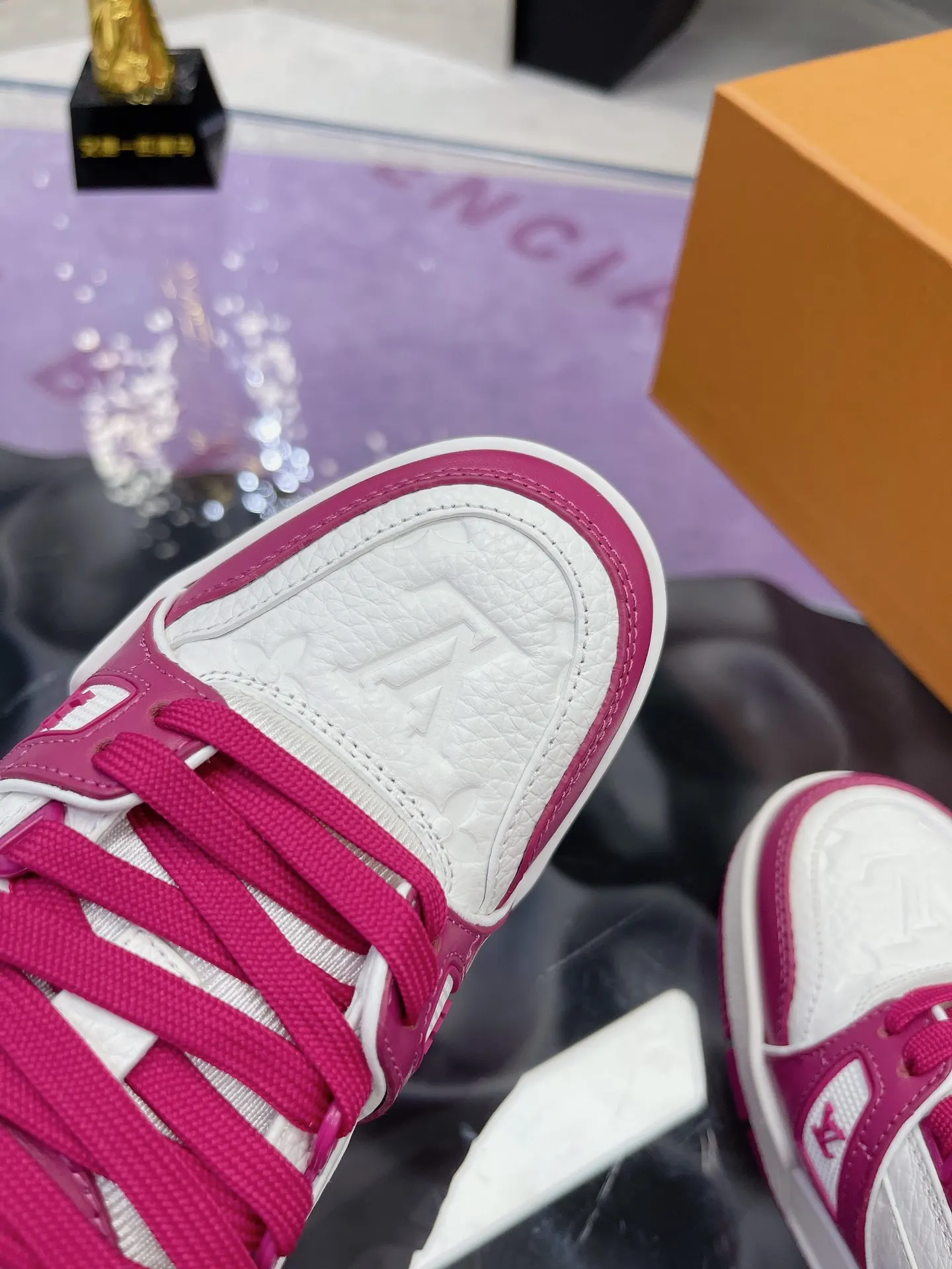 Louis Vuitton Sneakers