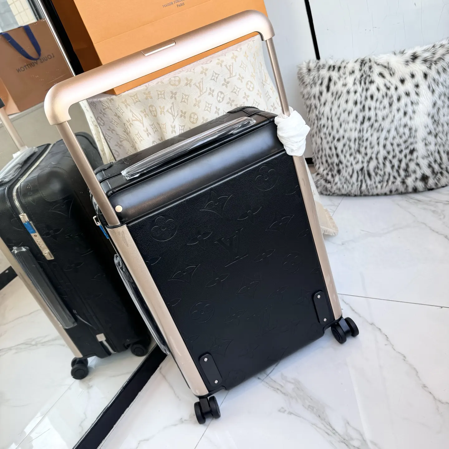LV 黑色 老花 帆布 ｜ 版 HORIZON四轮拉杆箱 行李箱 黑色 旅行拉杆款 輕便出行款