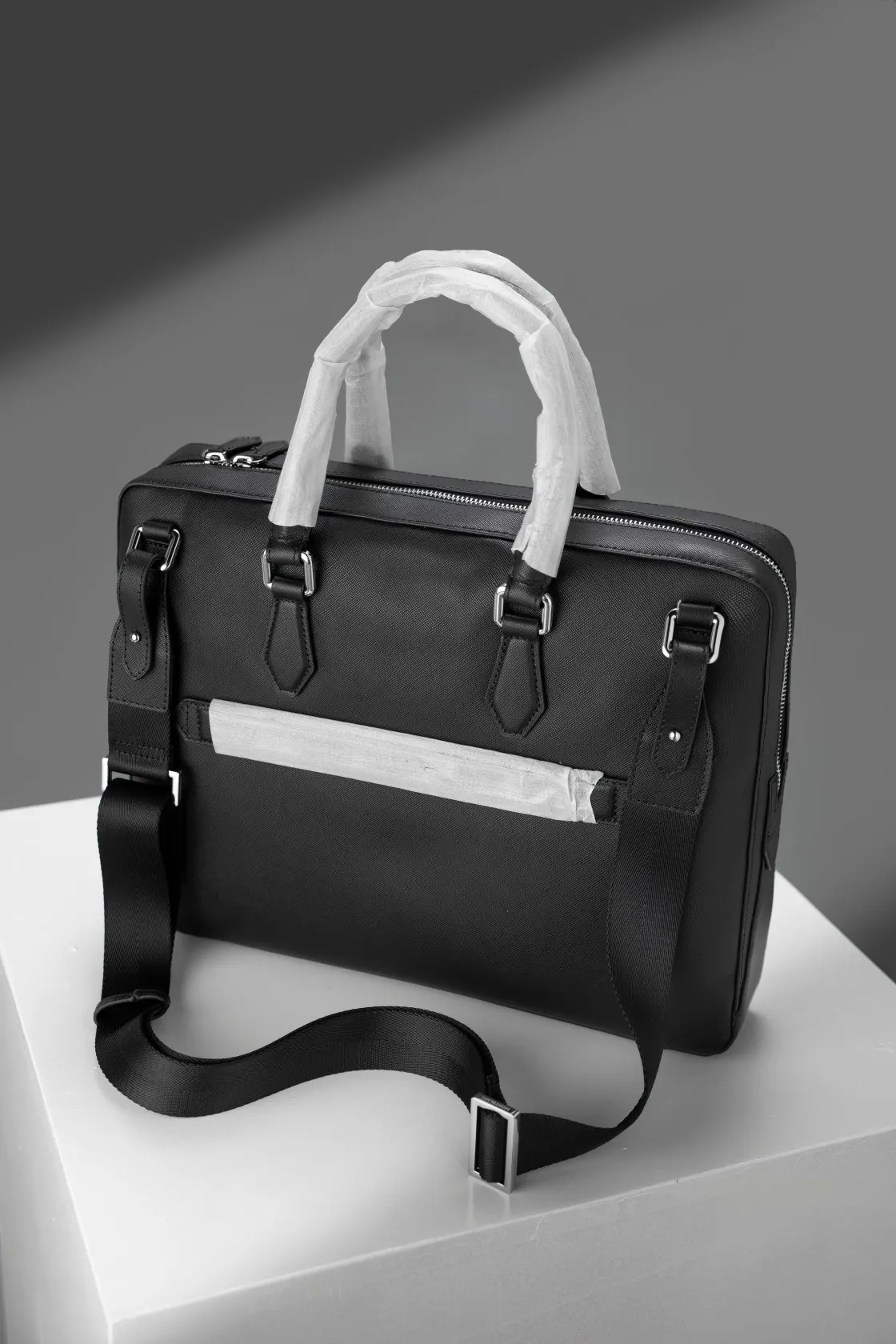 Briefcase Business Commuter Leather Image 3 Briefcase Business Commuter Leather Image 3