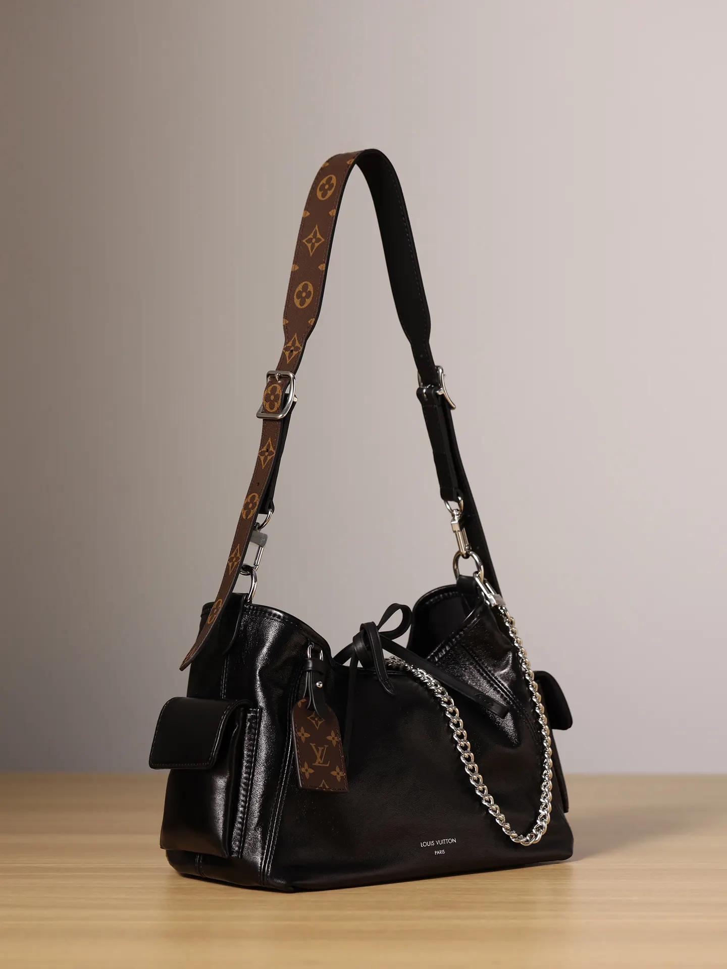 CarryAll 牛皮 鏈條包 精致鏈條款