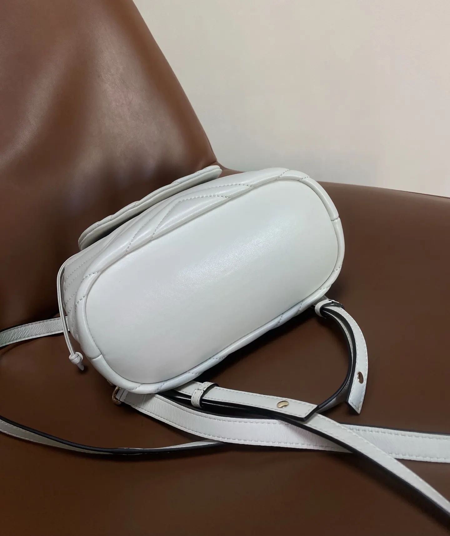 Gucci Marmont 白色 羊皮 雙肩包 实用雙肩款