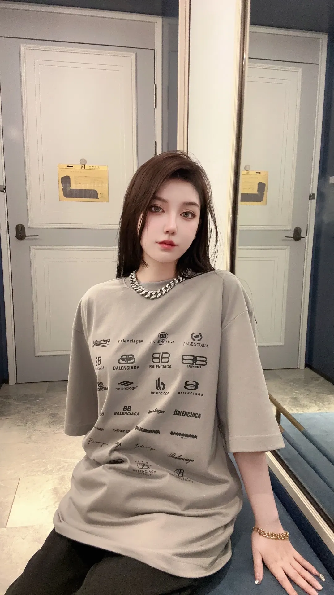 Balenciaga Gray Cotton Logo Short Sleeve T-Shirt Loose