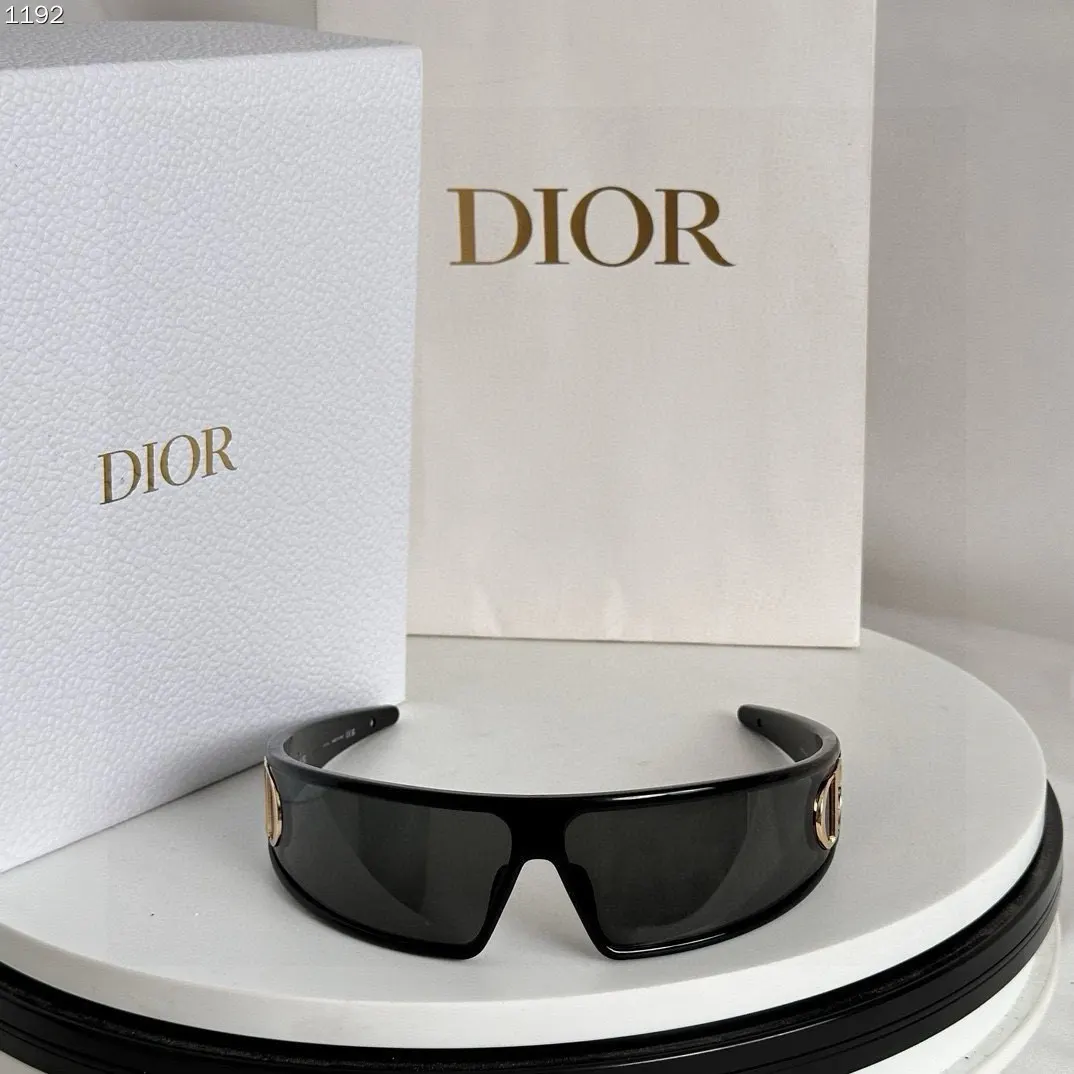 Dior 髮箍 精緻配飾 髮飾(數字5) Dior 髮箍 精緻配飾 髮飾(數字5)