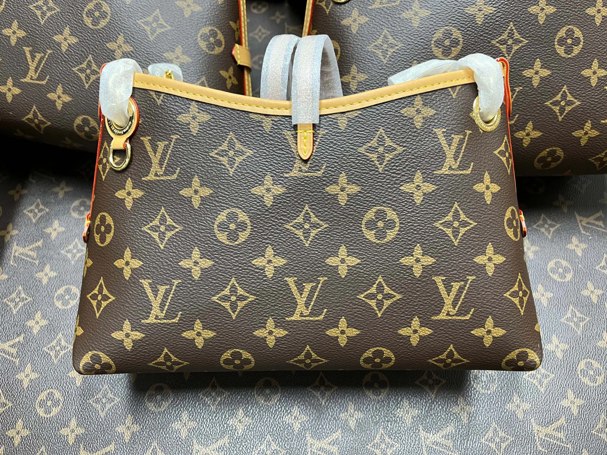 CarryAll 老花 水桶包 休閒水桶款