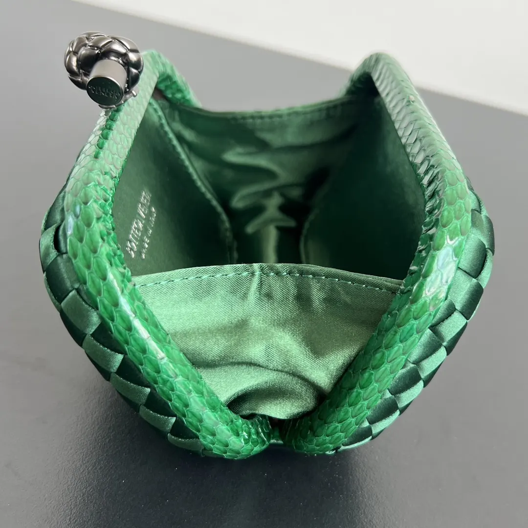 Bottega Veneta 化妝包 便携收納款