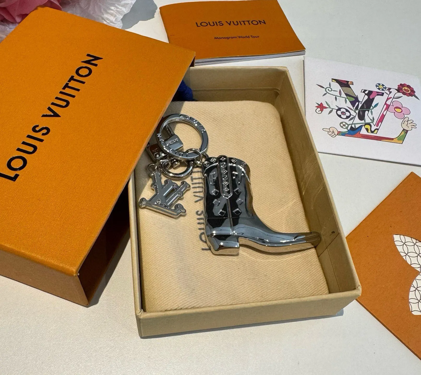 LV 蓝色毛绒玩偶钥匙扣 趣味挂件款｜ORBUYBAG 岚奢包高端时尚精品