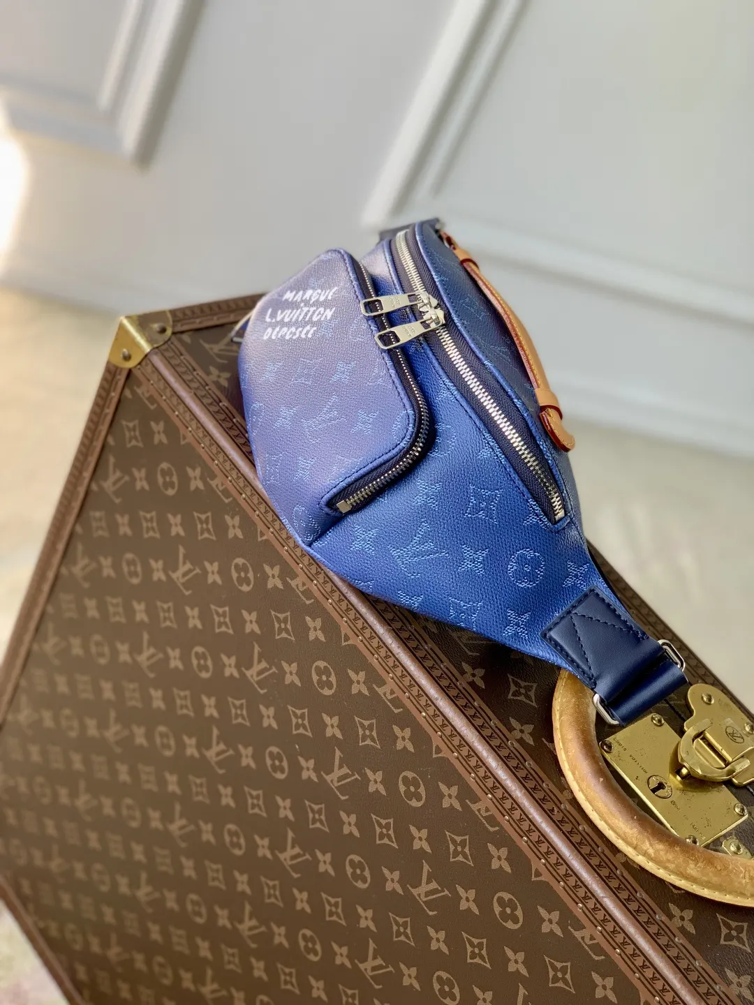 LV 蓝色 帆布 腰包 休闲腰包款