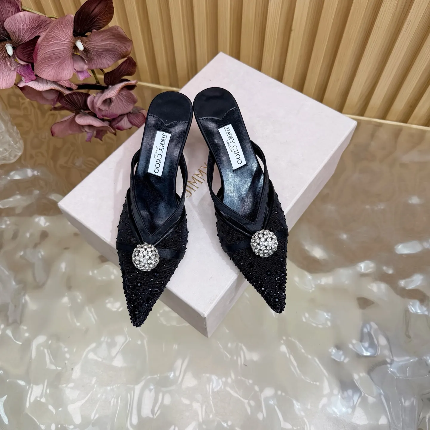 Jimmy Choo 運動鞋 休閒百搭款(數字3) Jimmy Choo 運動鞋 休閒百搭款(數字3)