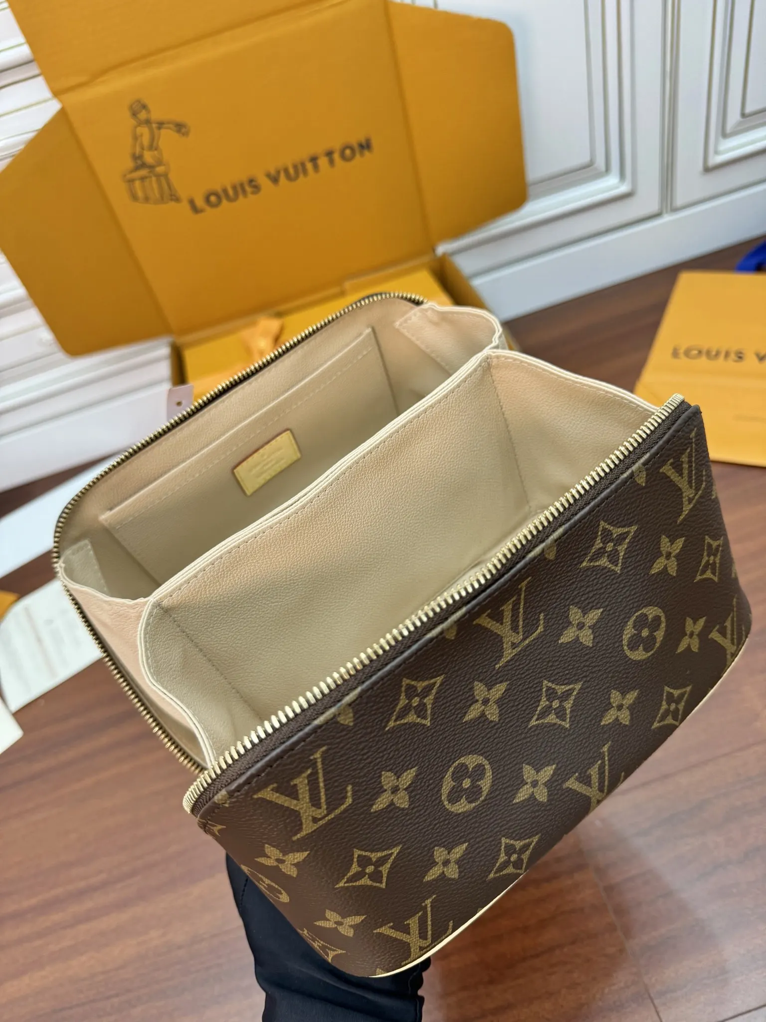 Cosmetic Pouch