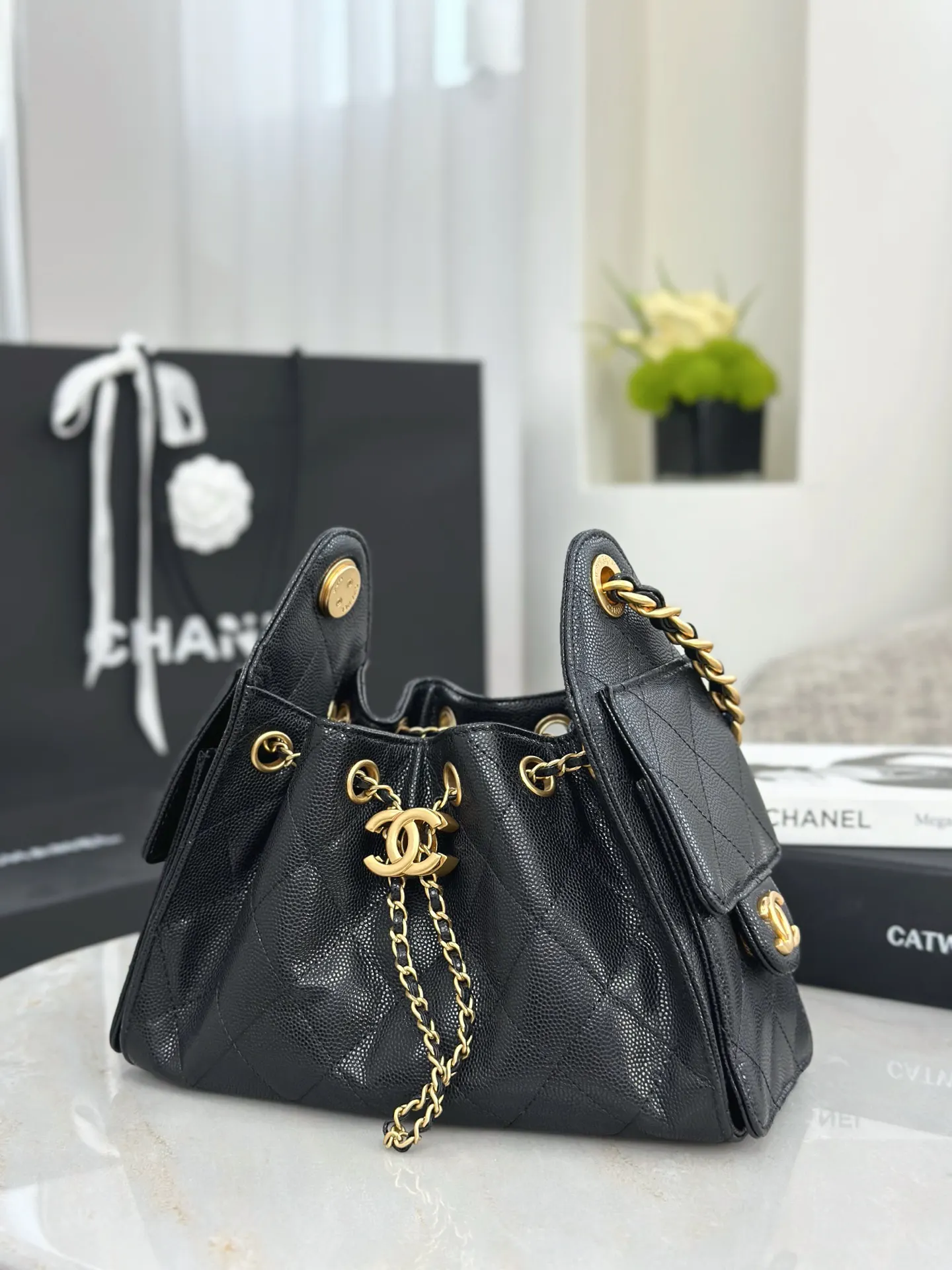 Chanel 22 Large Black Leather Chain Bag