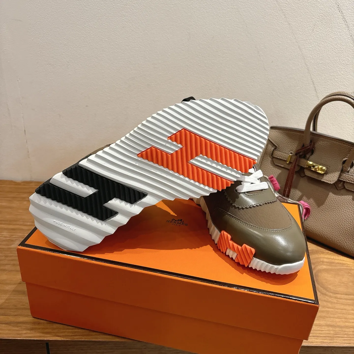 Hermès SS 运动鞋