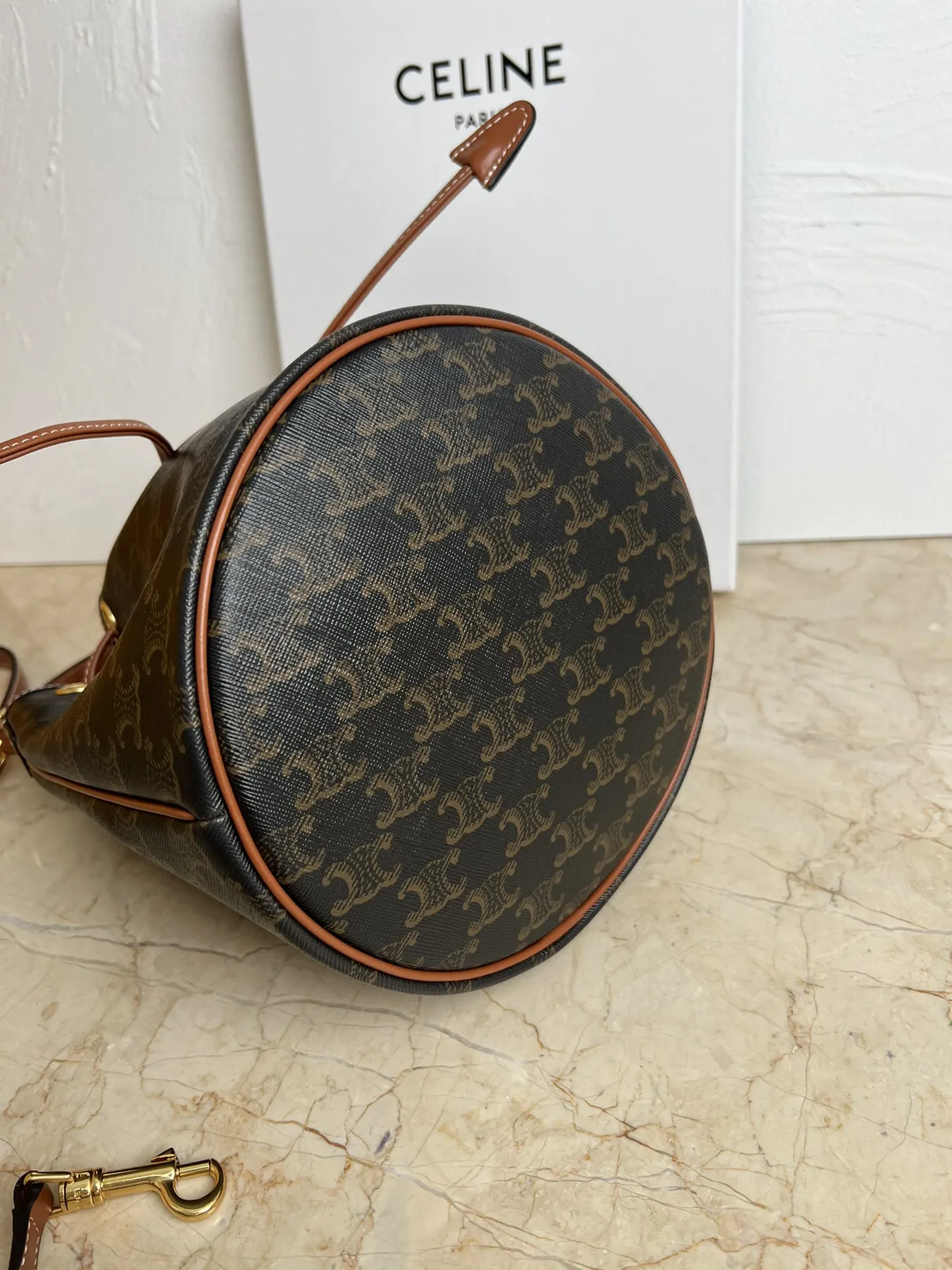 Celine 老花 金色 牛皮 水桶包 休闲水桶款