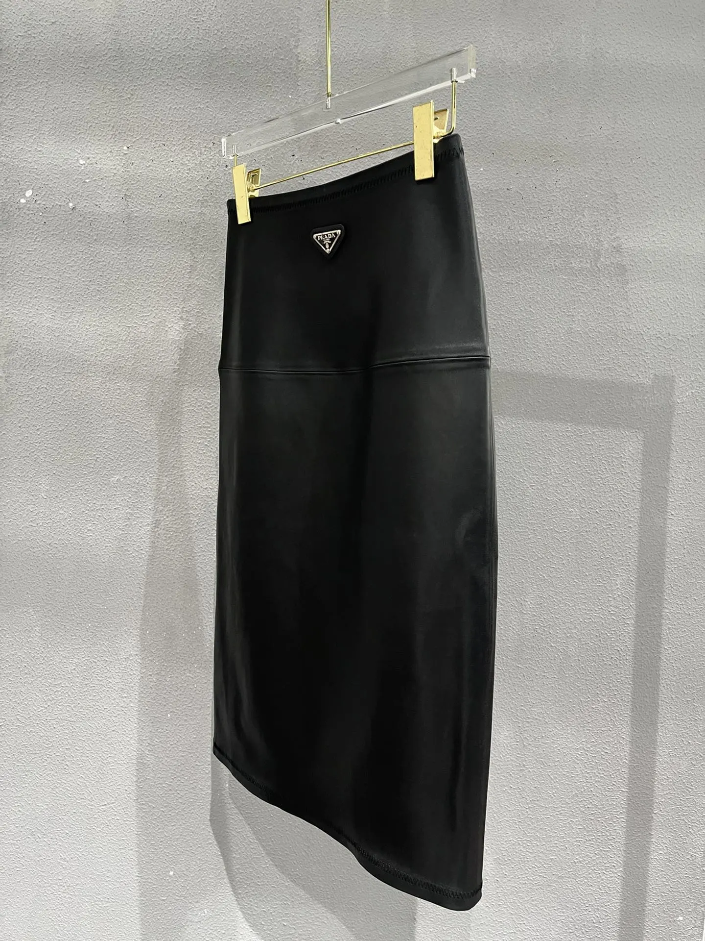 PRADA 羊皮 半身裙 包臀修身款