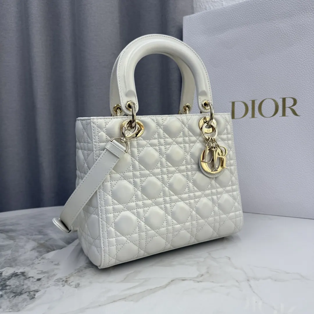 Dior Lady Dior 白色羊皮卡夹 标签细节款 经典款