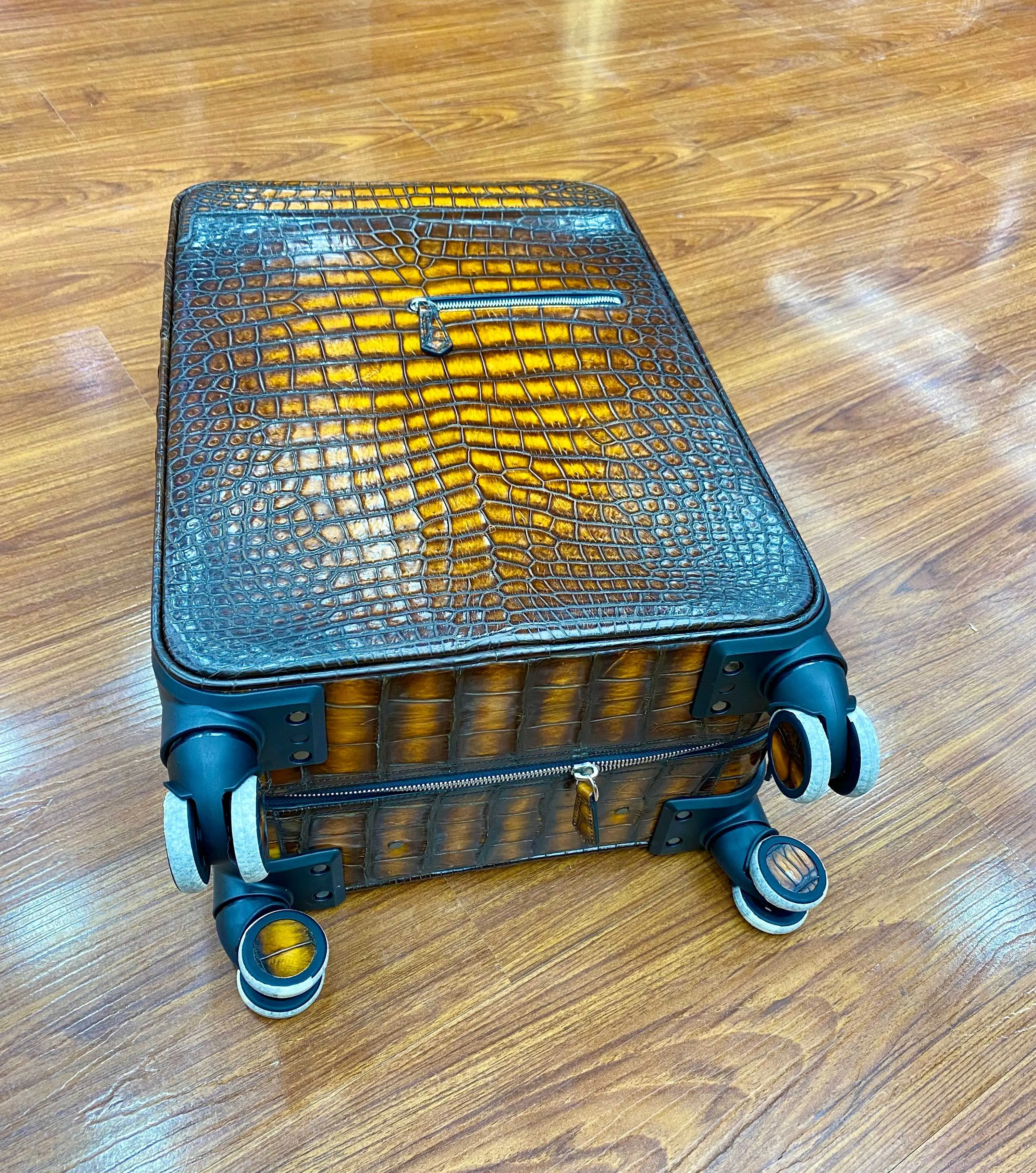鳄鱼皮 行李箱 旅行拉杆款 輕便出行款